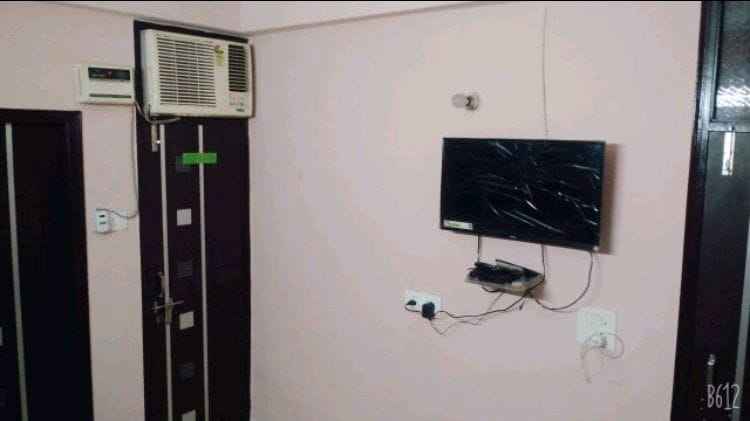 2 BHK Furnished Apartment for Rent in Sector 121, Noida