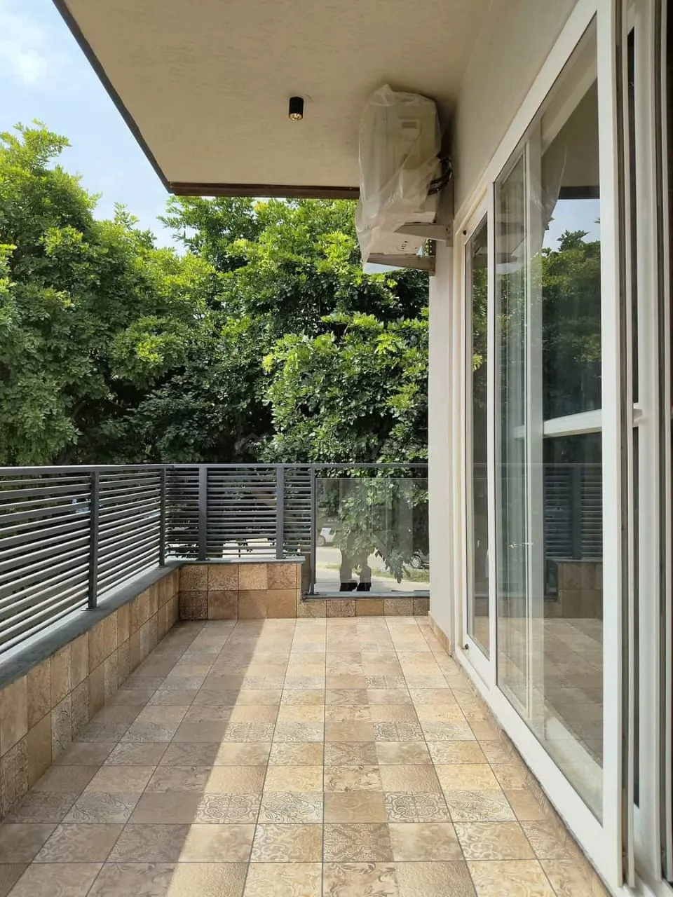 2 BHK Furnished Builder Floor for Rent in Sector 57, Gurugram