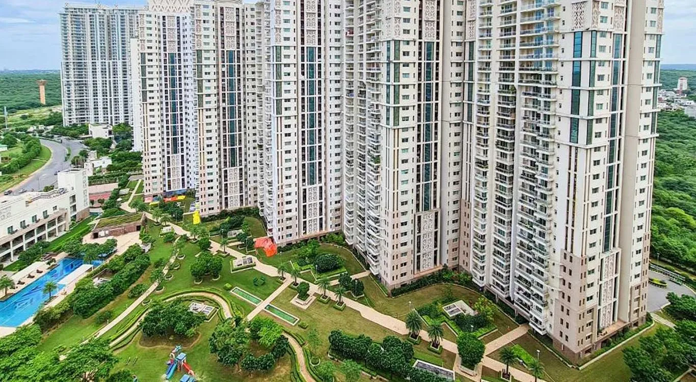 3 BHK Semi Furnished Apartment for rent in 54 Sector Gurugram