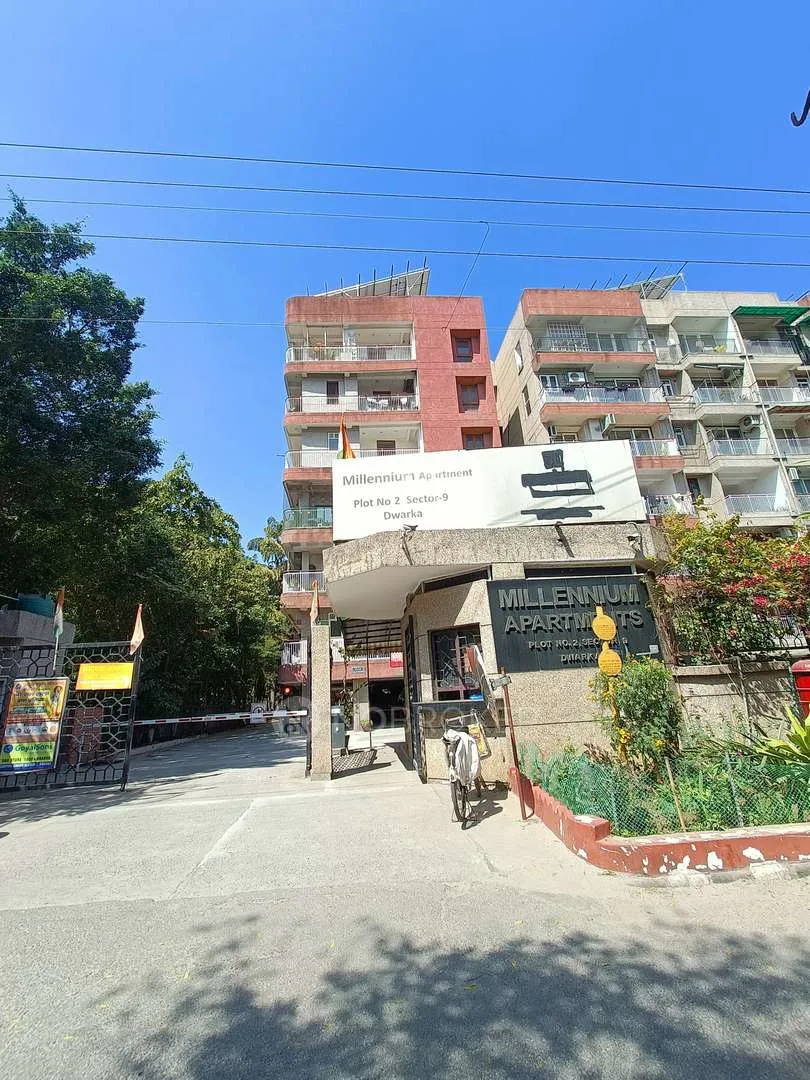 4 BHK + 1 Fully Furnished Apartment for rent in Sector 9 Gurugram