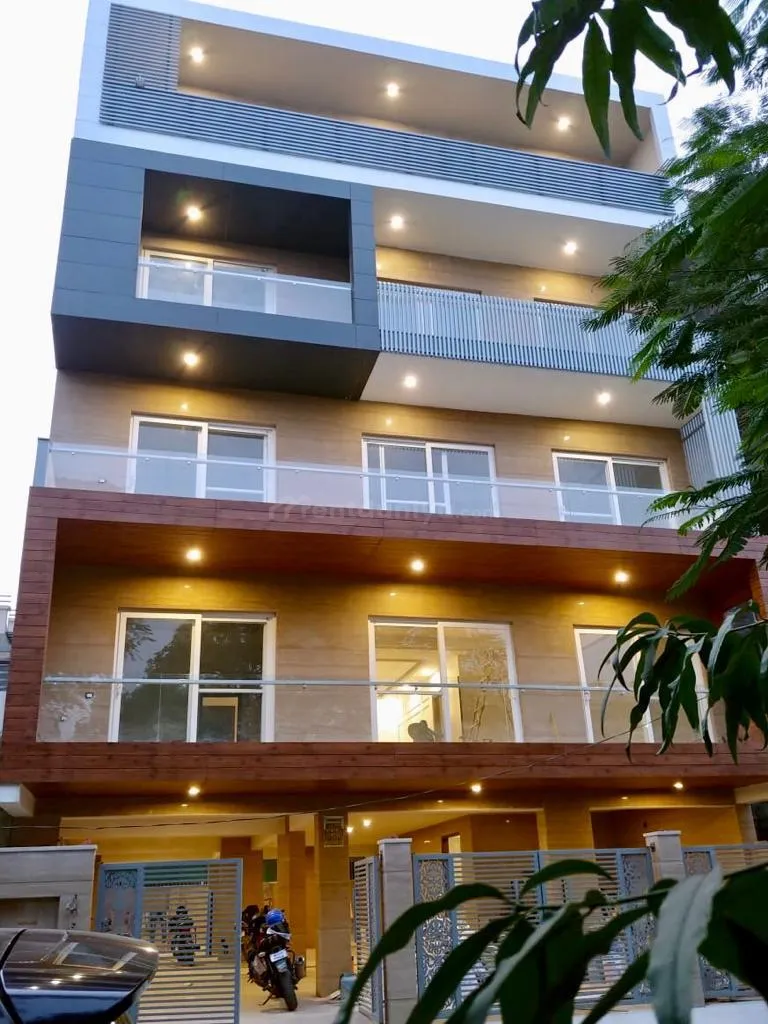 3 BHK Semi Furnished Apartment for rent in Sector 45 Gurugram
